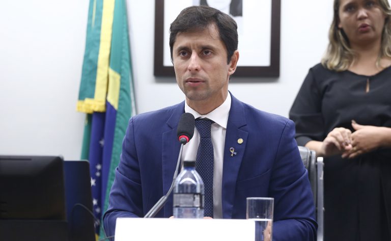 Comissão aprova projeto que obriga adaptar áreas de lazer a pessoas com deficiência