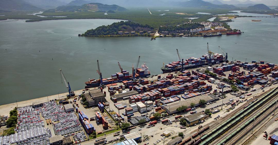 STF decide sobre cobrança em portos que beneficia empresas globais