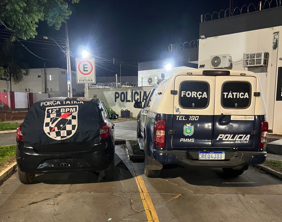 Homem em liberdade condicional é detido após perseguição policial com veículo irregular