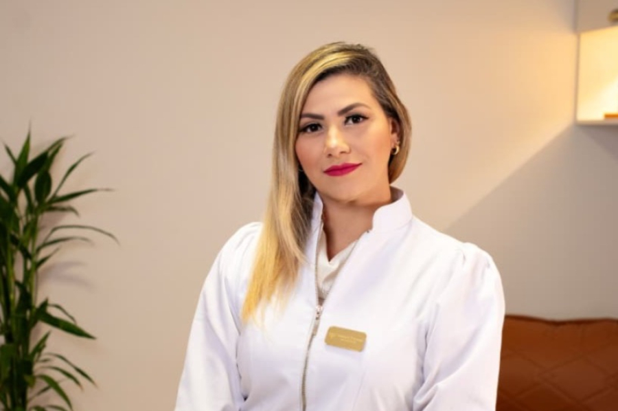 Daniela Coelho, psicóloga de Naviraí, lança livro em São Paulo no dia 24 de março e conquista destaque nacional