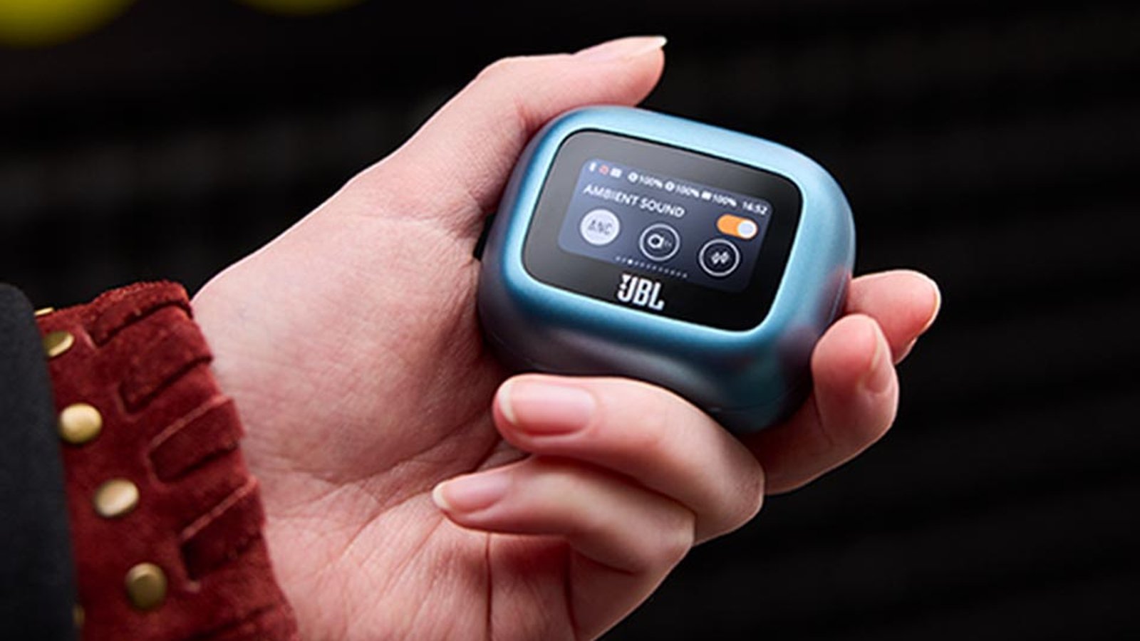 Fones e caixas de som da JBL com 25% OFF com o cupom da Fast Shop; confira os modelos participantes