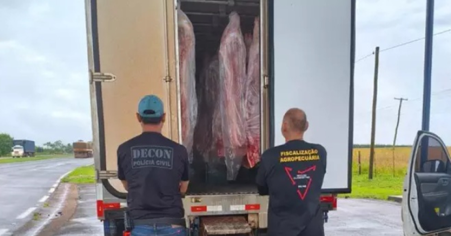 Polícia descobre entreposto com quatro toneladas de carne clandestina