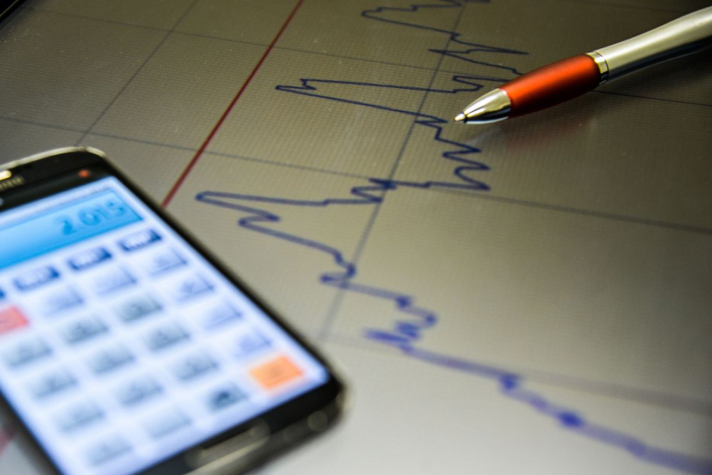 IPCA-15 sobe 0,44% e preocupa