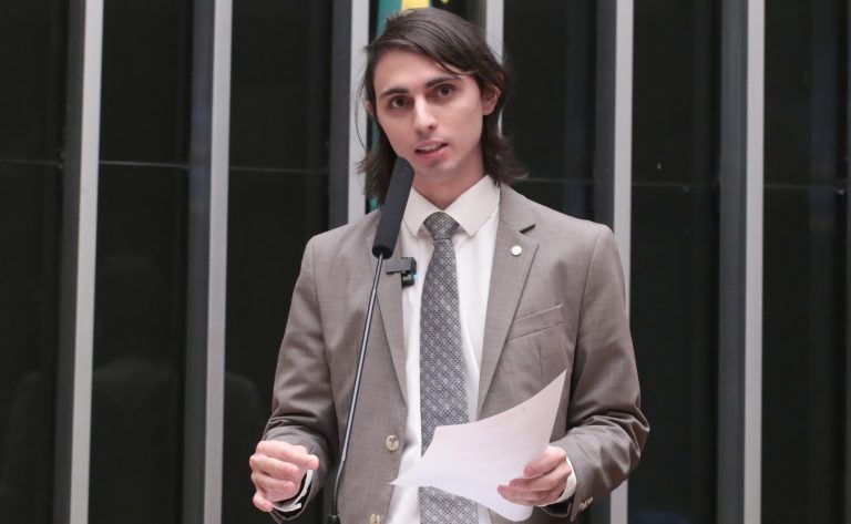 Projeto torna obrigatória informação sobre agrotóxico em rótulo de alimentos