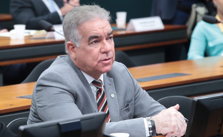 Projeto prevê inclusão de cacau e derivados na merenda escolar