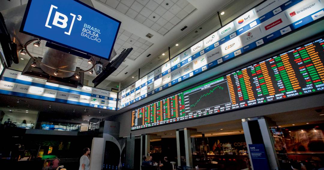Ibovespa encerra pregão aos 198 mil pontos com alta de 0,41%