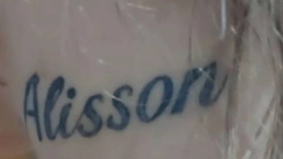 Dentista é preso suspeito de forçar companheira a tatuar o nome dele dez vezes em SC